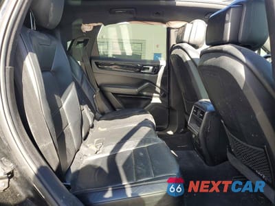 Zdjęcie 11 z 14 samochodu: 2019 PORSCHE CAYENNE VIN:WP1AA2AY5KDA06579 - miniatura