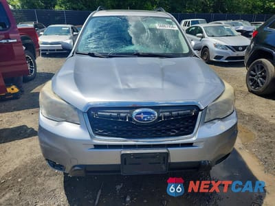Piąte zdjęcie samochodu w środku: 2014 SUBARU FORESTER 2.5I PREMIUM VIN:JF2SJAEC2EH519432 - miniatura