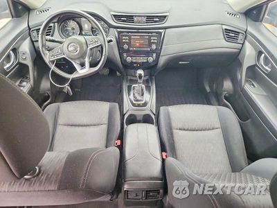 Zdjęcie 8 z 12 samochodu: 2017 NISSAN ROGUE SV VIN:JN8AT2MVXHW254258 - miniatura