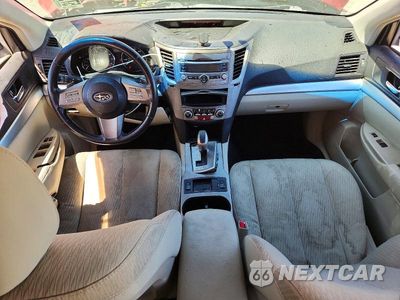 Zdjęcie 8 z 13 samochodu: 2011 SUBARU OUTBACK 2.5I PREMIUM VIN:4S4BRBCC7B3315231 - miniatura