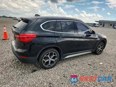Trzecie zdjęcie samochodu z tyłu: 2017 BMW X1 XDRIVE28I VIN:WBXHT3C32H5F74315 - miniatura
