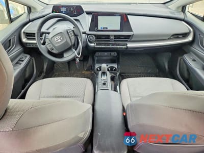 Zdjęcie 8 z 12 samochodu: 2025 TOYOTA PRIUS LE VIN:JTDACAAU7S3063004 - miniatura