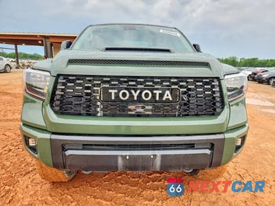 Piąte zdjęcie samochodu w środku: 2020 TOYOTA TUNDRA TRD PRO VIN:5TFDY5F11LX927740 - miniatura