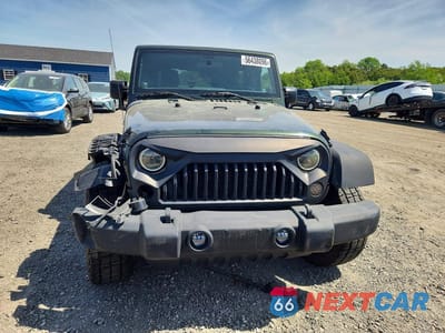Piąte zdjęcie samochodu w środku: 2011 JEEP WRANGLER UNLIMITED SPORT VIN:1J4BA3H17BL551297 - miniatura