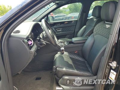 Zdjęcie 7 z 13 samochodu: 2019 BENTLEY BENTAYGA VIN:SJAAM2ZV8KC025637 - miniatura