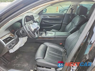 Zdjęcie 7 z 12 samochodu: 2020 BMW 740 I VIN:WBA7T2C0XLGL17631 - miniatura