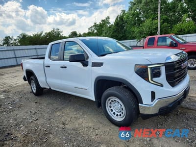 Czwarte zdjęcie samochodu z boku: 2023 GMC SIERRA K1500 VIN:1GTRUAED3PZ264235 - miniatura