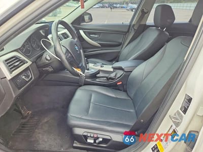 Zdjęcie 7 z 12 samochodu: 2018 BMW 320 XI VIN:WBA8E5G54JNU47953 - miniatura
