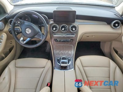 Zdjęcie 8 z 13 samochodu: 2018 MERCEDES-BENZ GLC 300 4MATIC VIN:WDC0G4KB1JF406542 - miniatura