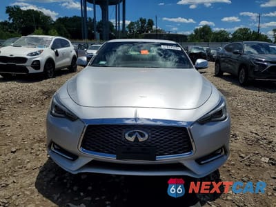 Piąte zdjęcie samochodu w środku: 2018 INFINITI Q60 3.0T LUXE VIN:JN1EV7EL8JM392841 - miniatura