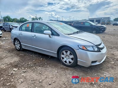 Czwarte zdjęcie samochodu z boku: 2010 HONDA CIVIC LX VIN:19XFA1F53AE046544 - miniatura