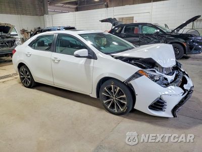Czwarte zdjęcie samochodu z boku: 2017 TOYOTA COROLLA SE VIN:5YFBURHE3HP619694 - miniatura
