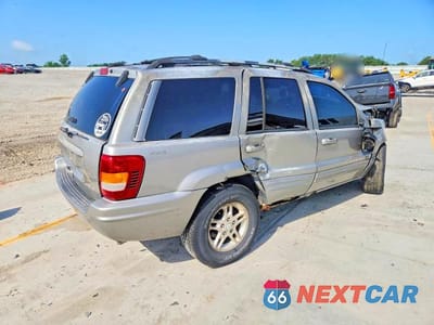 Trzecie zdjęcie samochodu z tyłu: 2000 JEEP GRANDROKEE VIN:1J4GW58N2YC142526 - miniatura