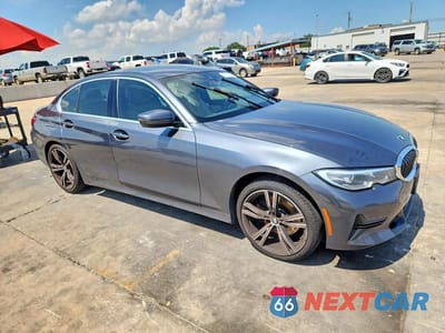 Czwarte zdjęcie samochodu z boku: 2021 BMW 330I VIN:3MW5R1J04M8C08939 - miniatura