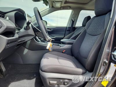 Zdjęcie 7 z 14 samochodu: 2025 TOYOTA RAV4 HYBRID XLE VIN:JTMRWRFV0SJ076747 - miniatura