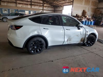 Trzecie zdjęcie samochodu z tyłu: 2024 TESLA MODEL Y VIN:7SAYGDED1RF093999 - miniatura