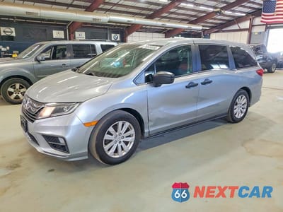 2018 HONDA ODYSSEY LX 5FNRL6H26JB100064 - główne zdjęcie licytacji z USA - miniatura
