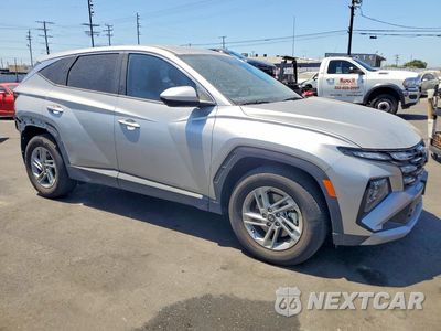 Czwarte zdjęcie samochodu z boku: 2025 HYUNDAI TUCSON SE VIN:5NMJA3DE4SH468065 - miniatura