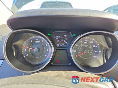 Zdjęcie 9 z 12 samochodu: 2016 HYUNDAI ELANTRA VALUE EDITION VIN:5NPDH4AE3GH770539 - miniatura