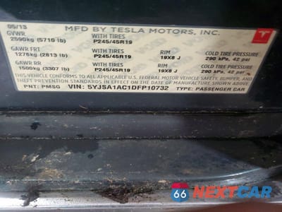 Zdjęcie 12 z 12 samochodu: 2013 TESLA MODEL S VIN:5YJSA1AC1DFP10732 - miniatura