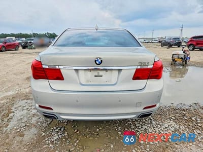Zdjęcie 6 z 12 samochodu: 2011 BMW 740 I VIN:WBAKA4C56BC612674 - miniatura