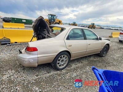 Trzecie zdjęcie samochodu z tyłu: 2000 TOYOTA CAMRY 4D 2WD VIN:JT2BG22K8Y0522569 - miniatura