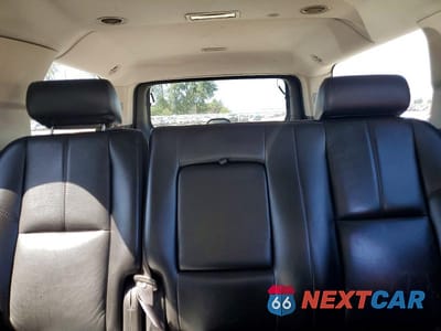 Zdjęcie 10 z 13 samochodu: 2007 CHEVROLET SUBURBAN K1500 VIN:1GNFK16347J217753 - miniatura