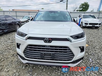 Piąte zdjęcie samochodu w środku: 2024 TOYOTA GRAND HIGHLANDER HYBRID MAX PLATINUM VIN:5TDADAB58RS002032 - miniatura