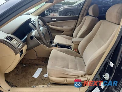 Zdjęcie 7 z 12 samochodu: 2003 HONDA ACCORD EX VIN:JHMCM56613C062583 - miniatura