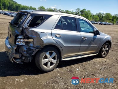 Trzecie zdjęcie samochodu z tyłu: 2010 MERCEDES-BENZ ML 350 4MATIC VIN:4JGBB8GB9AA569638 - miniatura