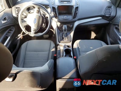 Zdjęcie 8 z 12 samochodu: 2016 FORD ESCAPE SE VIN:1FMCU9G96GUA01811 - miniatura