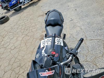 Piąte zdjęcie samochodu w środku: 2009 YAMAHA FZ6 R VIN:JYARJ18E09A005051 - miniatura
