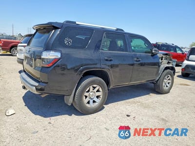 Trzecie zdjęcie samochodu z tyłu: 2016 TOYOTA 4RUNNER TRAIL PREMIUM VIN:JTEBU5JR7G5326796 - miniatura