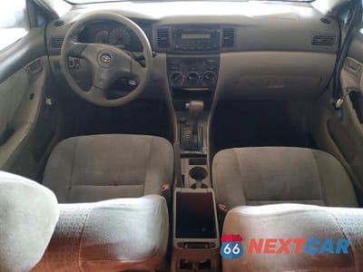 Zdjęcie 8 z 13 samochodu: 2005 TOYOTA COROLLA CE VIN:1NXBR32E35Z511867 - miniatura