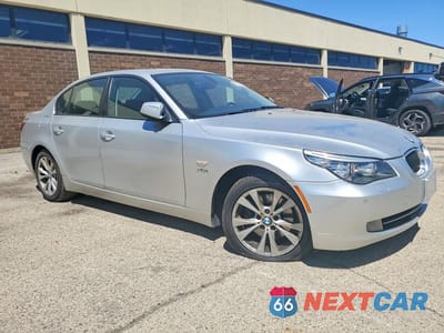 Czwarte zdjęcie samochodu z boku: 2010 BMW 535 XI VIN:WBANV9C51AC138873 - miniatura