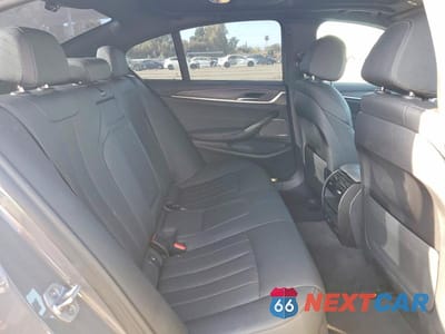 Zdjęcie 10 z 12 samochodu: 2022 BMW 530 I VIN:WBA53BH07NCK28772 - miniatura