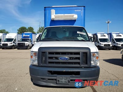 Piąte zdjęcie samochodu w środku: 2023 FORD E350 REFRIGERATED BOX TRUCK VIN:1FDWE3FK9PDD32054 - miniatura