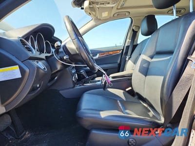 Zdjęcie 7 z 12 samochodu: 2013 MERCEDES-BENZ C 250 VIN:WDDGF4HB5DR273078 - miniatura