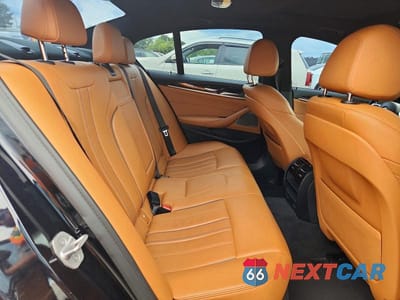 Zdjęcie 10 z 12 samochodu: 2021 BMW 530 XI VIN:WBA13BJ05MWX02434 - miniatura