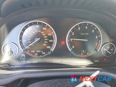 Zdjęcie 9 z 12 samochodu: 2014 BMW X3 XDRIVE28I VIN:5UXWX9C52E0D38378 - miniatura