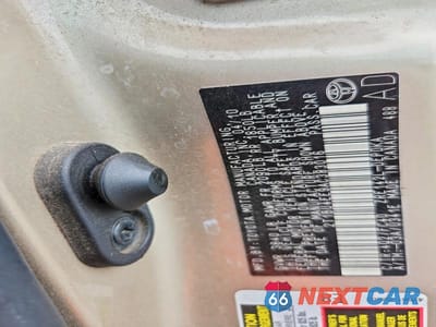Zdjęcie 13 z 13 samochodu: 2010 TOYOTA COROLLA LE VIN:2T1BU4EE9AC383016 - miniatura