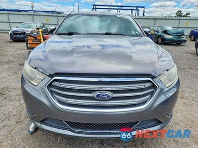 Piąte zdjęcie samochodu w środku: 2013 FORD TAURUS LIMITED VIN:1FAHP2J88DG136958 - miniatura