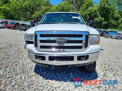 Piąte zdjęcie samochodu w środku: 2004 FORD F250 SUPER DUTY VIN:1FTNX21P44EB84926 - miniatura