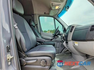 Zdjęcie 11 z 13 samochodu: 2017 MERCEDES-BENZ SPRINTER 2500 VIN:WD3PE7CD1HP525735 - miniatura