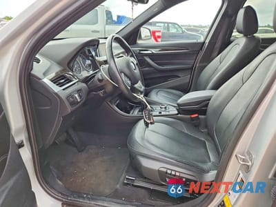 Zdjęcie 7 z 12 samochodu: 2017 BMW X1 XDRIVE28I VIN:WBXHT3Z34H4A57871 - miniatura