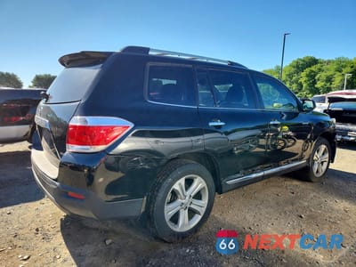 Trzecie zdjęcie samochodu z tyłu: 2013 TOYOTA HIGHLANDER LIMITED VIN:5TDDK3EH7DS242475 - miniatura