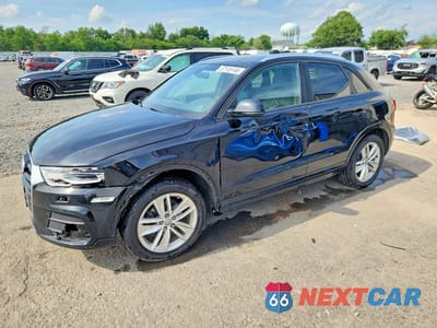 2017 AUDI Q3 PREMIUM WA1ECCFS7HR009917 - główne zdjęcie licytacji z USA - miniatura