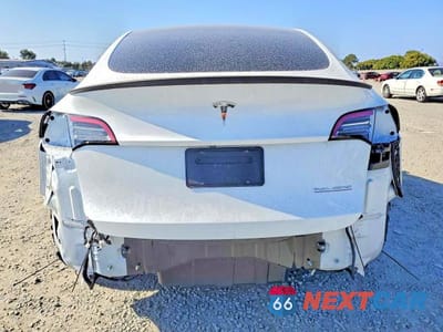 Zdjęcie 6 z 13 samochodu: 2021 TESLA MODEL Y VIN:5YJYGDEF1MF219995 - miniatura