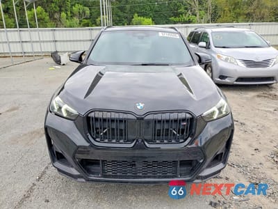 Piąte zdjęcie samochodu w środku: 2024 BMW X1 M35I VIN:WBX13EF04R5Y33836 - miniatura