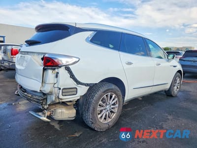 Trzecie zdjęcie samochodu z tyłu: 2022 BUICK ENCLAVE PREMIUM VIN:5GAEVBKW1NJ161285 - miniatura
